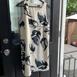 Gorgeous Ann Taylor summer shift dress size 14P